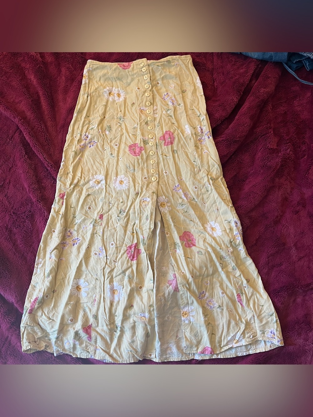 Vintage Button-Front Floral Midi Skirt in Pale Yellow